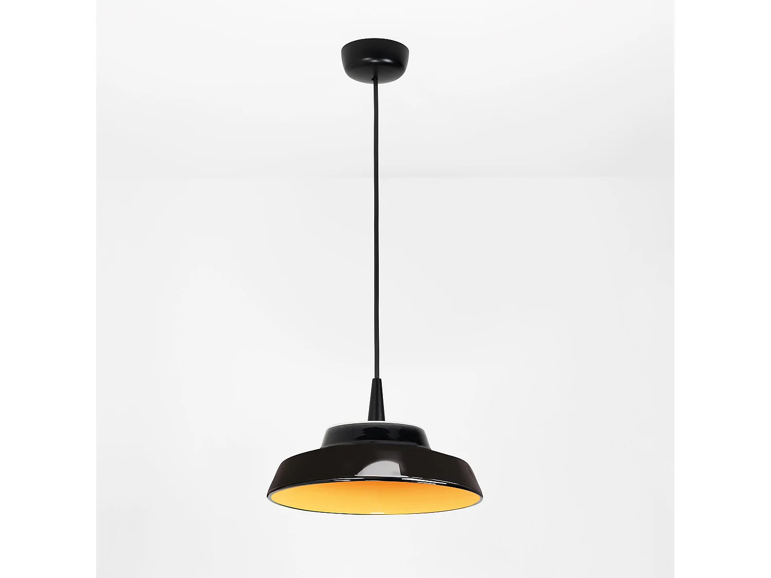 Karman Circus Black lampa wisząca, złoto-żółty dyfuzor ceramiczny, zintegrowany LED, ściemnialna TRIAC, średnica 24 cm, nowoczesny design i styl 5012518