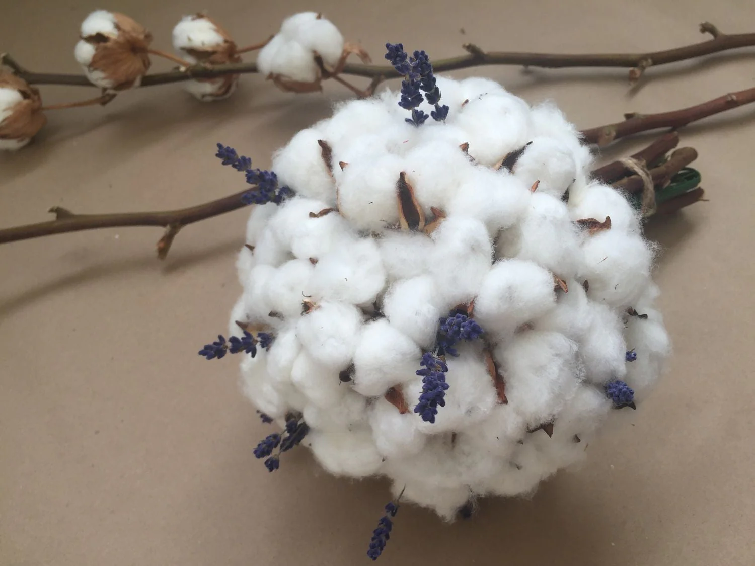 Buchet Flori de Bumbac si Lavanda Uscata Parfumata cu Satin